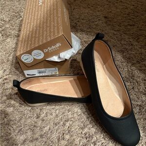 Dr. Scholl's Women's Black Flats with Tan Soles
